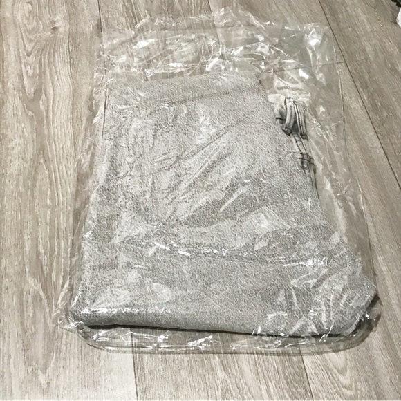 Good American Classic Low Rise Jeans in Black176 NIB - Picture 2 of 9